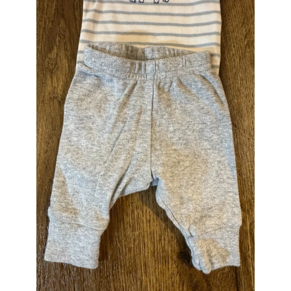 Carters preemie baby